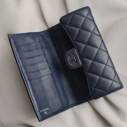 Chanel Vintage Matelasse Dark Navy Lambskin Flap Wallet WOC