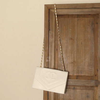 Chanel Vintage White Lambskin CC mark Timeless Classic Flap Bag