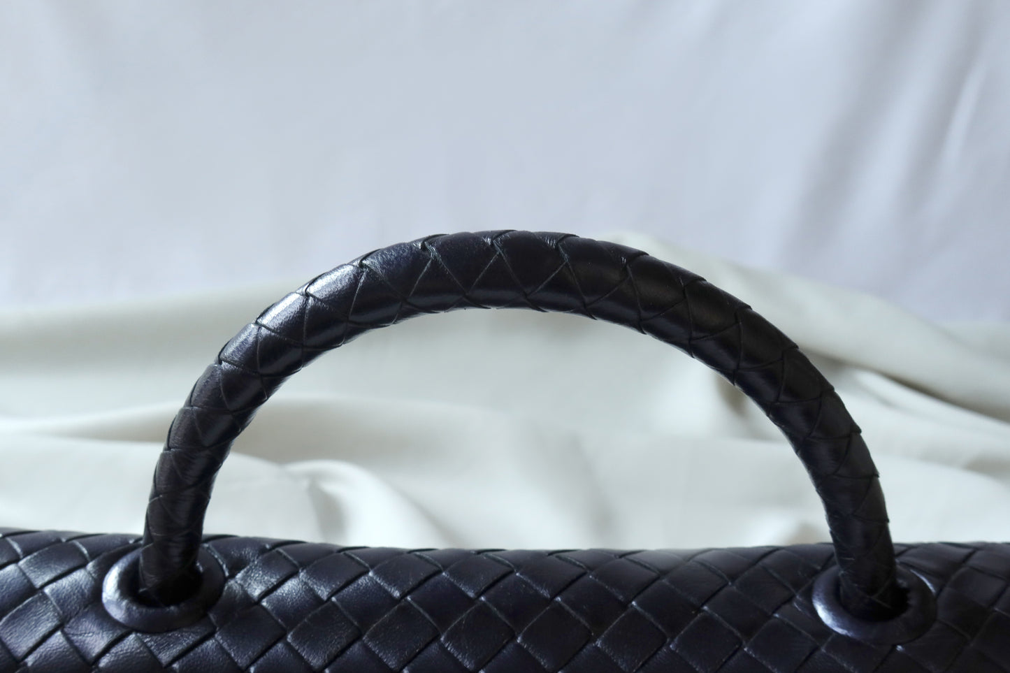 Bottega Veneta Vintage Intrecciato Weave Turnlock Flap Bag 6