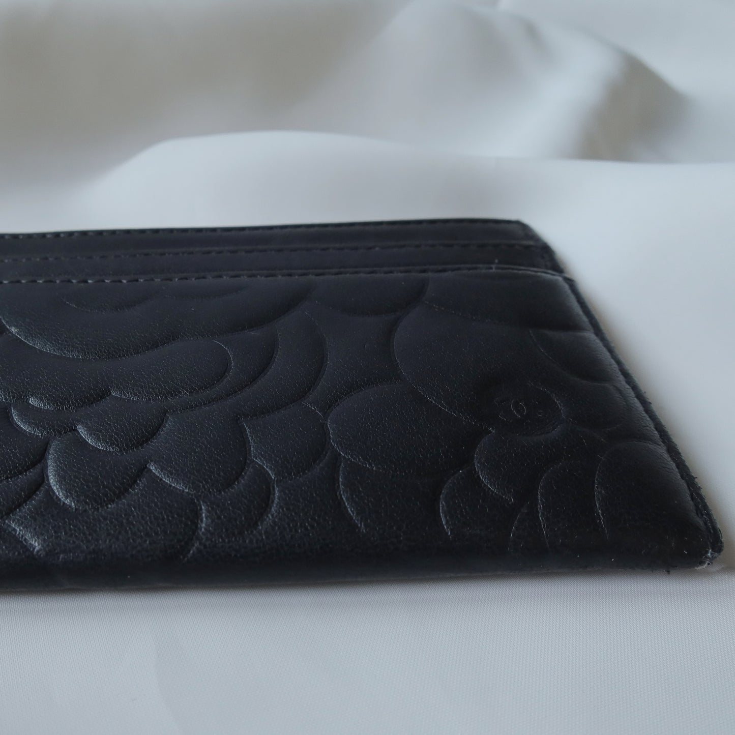 Chanel Vintage Camellia Black Lambskin Leather Card Holder Case