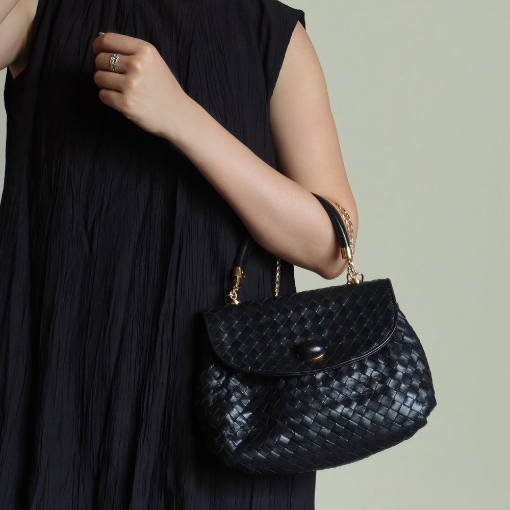 Bottega Veneta Vintage Black Intrecciato Weave Turn Lock Hand Bag