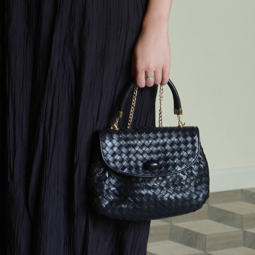 Bottega Veneta Vintage Black Intrecciato Weave Turn Lock Hand Bag