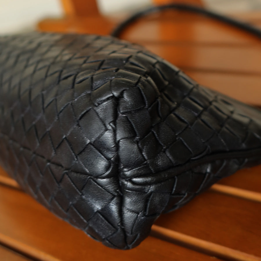 Bottega Veneta Vintage Black Intrecciato Weave Pochette Shoulder Bag