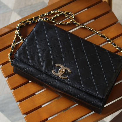 Vintage Chanel Black Calfskin Matelasse CC Turn lock Classic Flap Bag