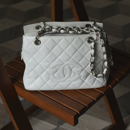 Chanel Vintage White Caviar Leather Matelasse CC mark Shoulder Bag