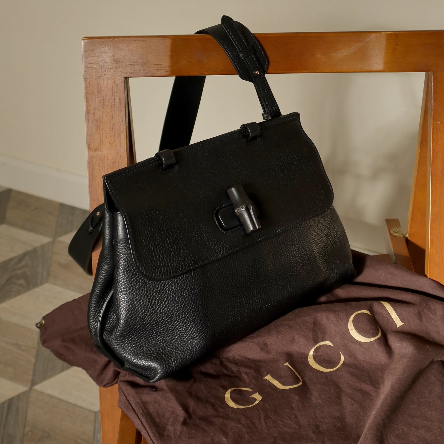 Gucci Vintage Bamboo Daily Black Leather Top Handle 2way Bag