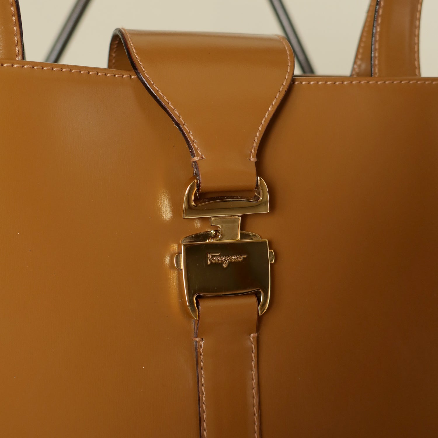 Salvatore Ferragamo Vintage Caramel Brown Leather 2way Top Handle Bag