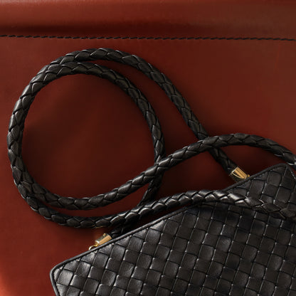 Bottega Veneta Vintage Intrecciato Weave Black Kiss Lock Crossbody Bag