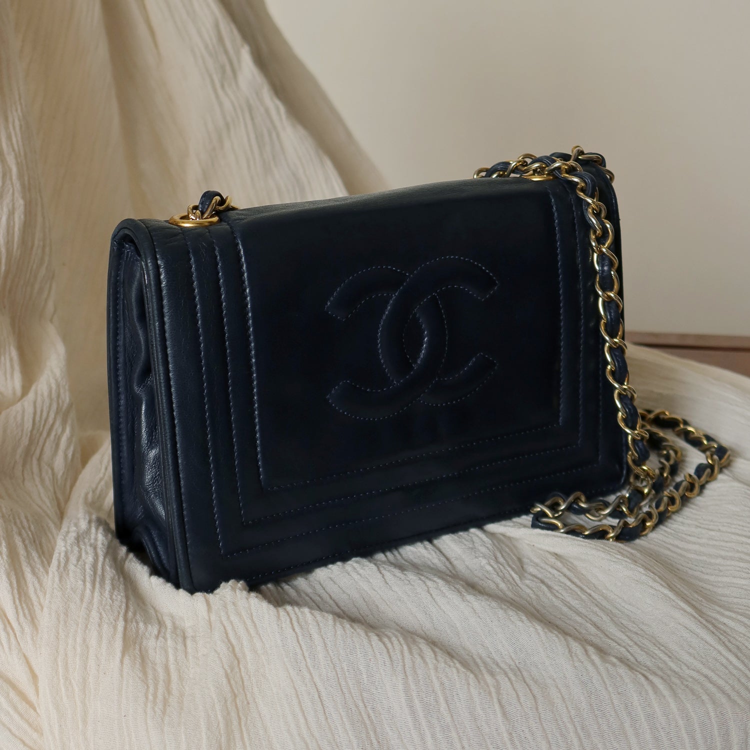 Chanel Vintage Dark Navy Lambskin CC Timeless Classic Flap Bag