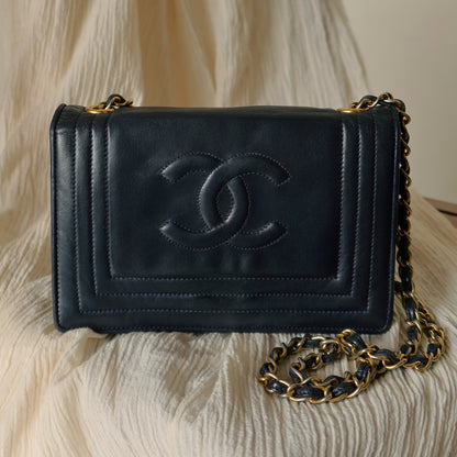 Chanel Vintage Dark Navy Lambskin CC Timeless Classic Flap Bag