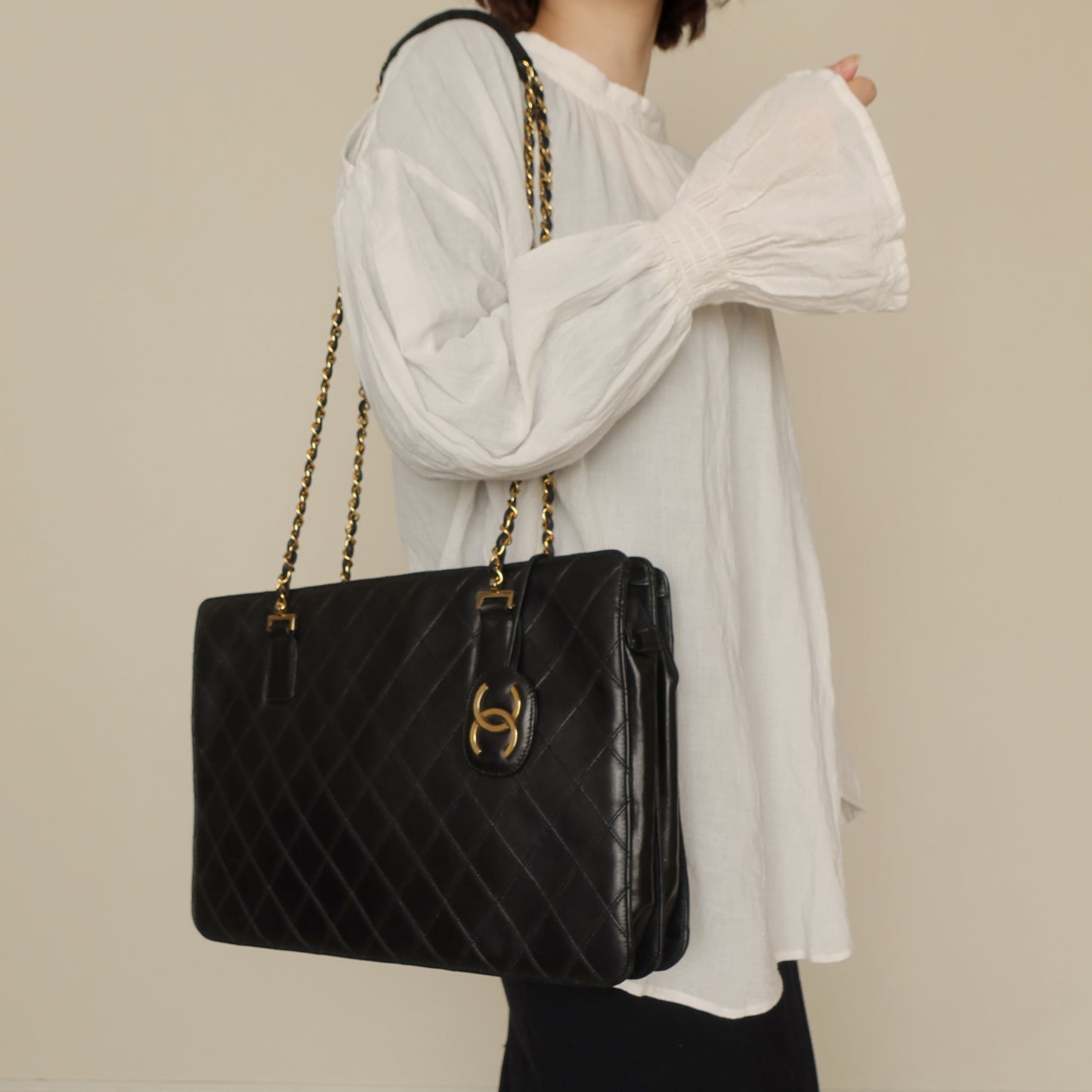 Chanel Vintage Matelasse Double Chain Travel and Work Shoulder Bag