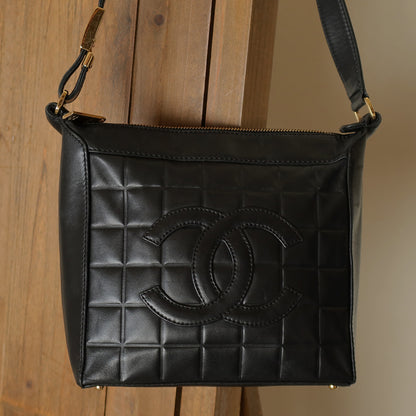 Chanel Vintage Quilted Chocolate bar CC Black Lambskin Shoulder Bag