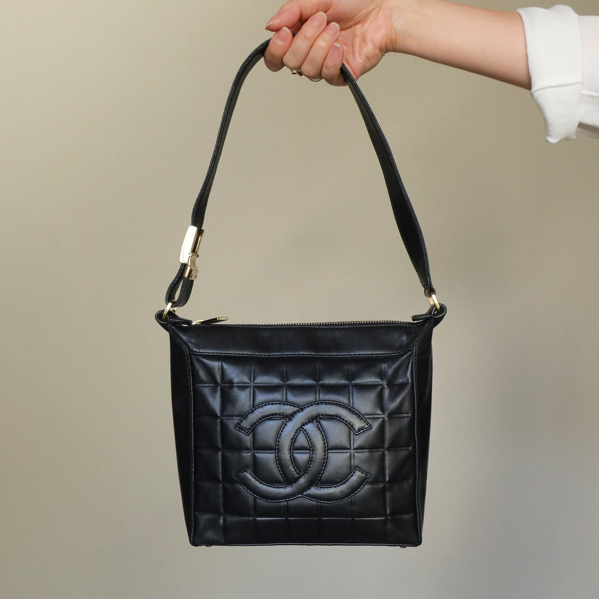 Chanel Vintage Quilted Chocolate bar CC Black Lambskin Shoulder Bag