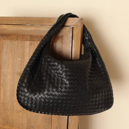 Bottega Veneta Vintage Black Intrecciato Medium Hobo One Shoulder Bag