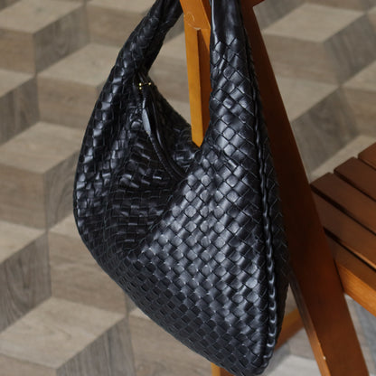 Bottega Veneta Vintage Black Intrecciato Medium Hobo One Shoulder Bag