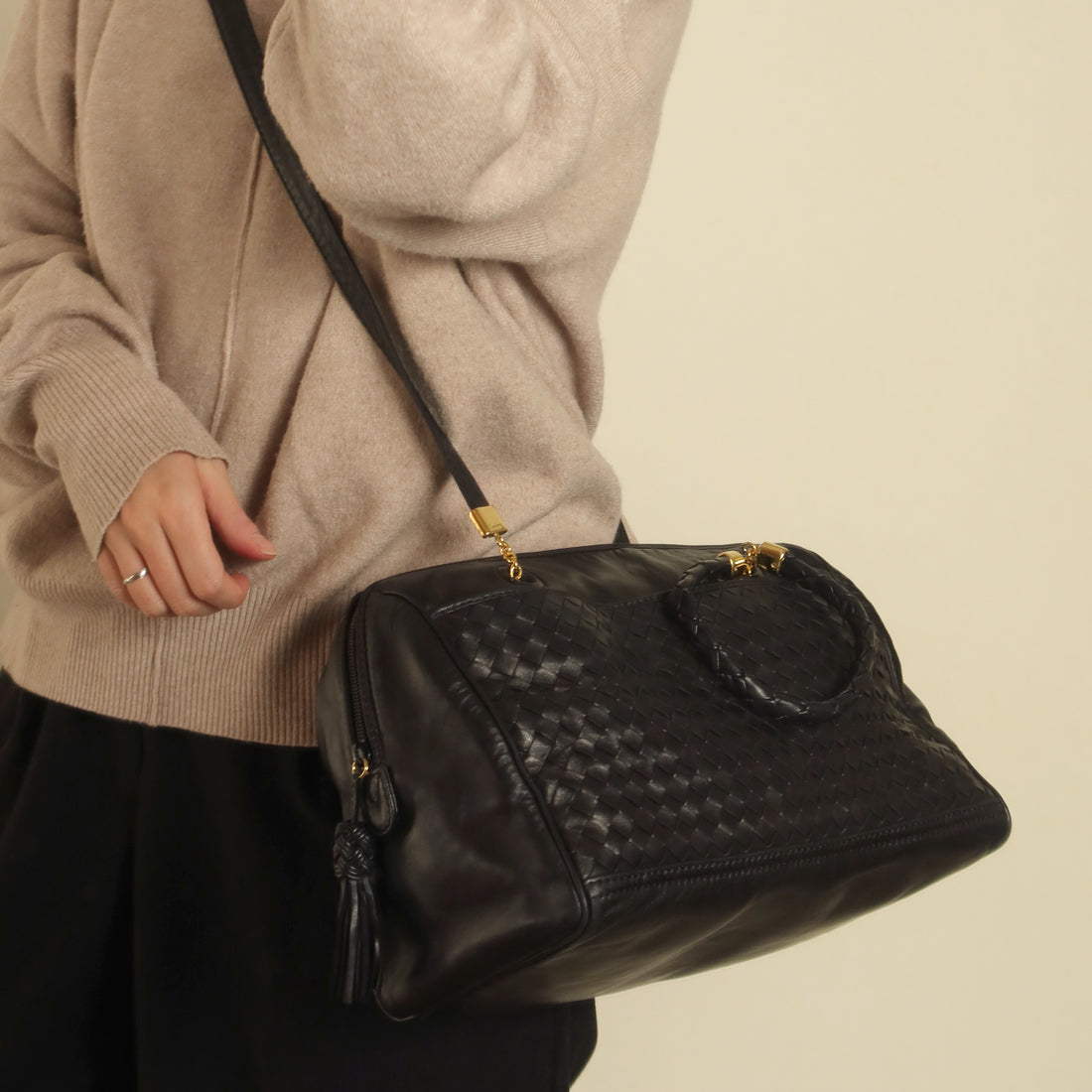 Bottega Veneta Vintage Black Intrecciato Braided Handle Boston Bag