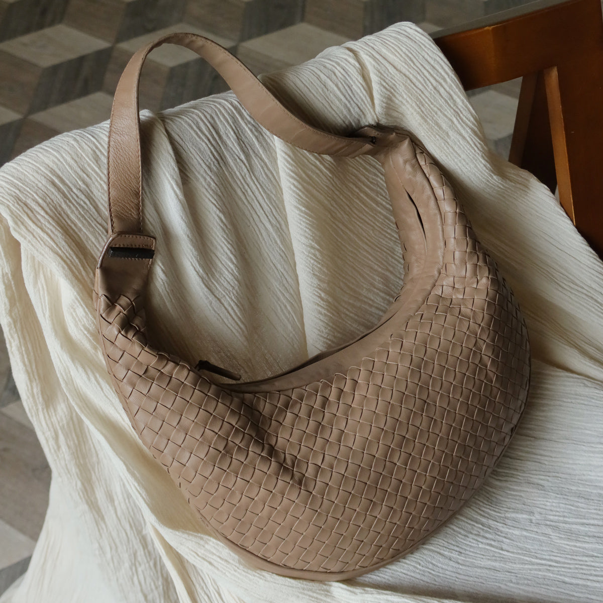 Bottega Veneta Vintage Brown Intrecciato Hobo Shoulder Bag
