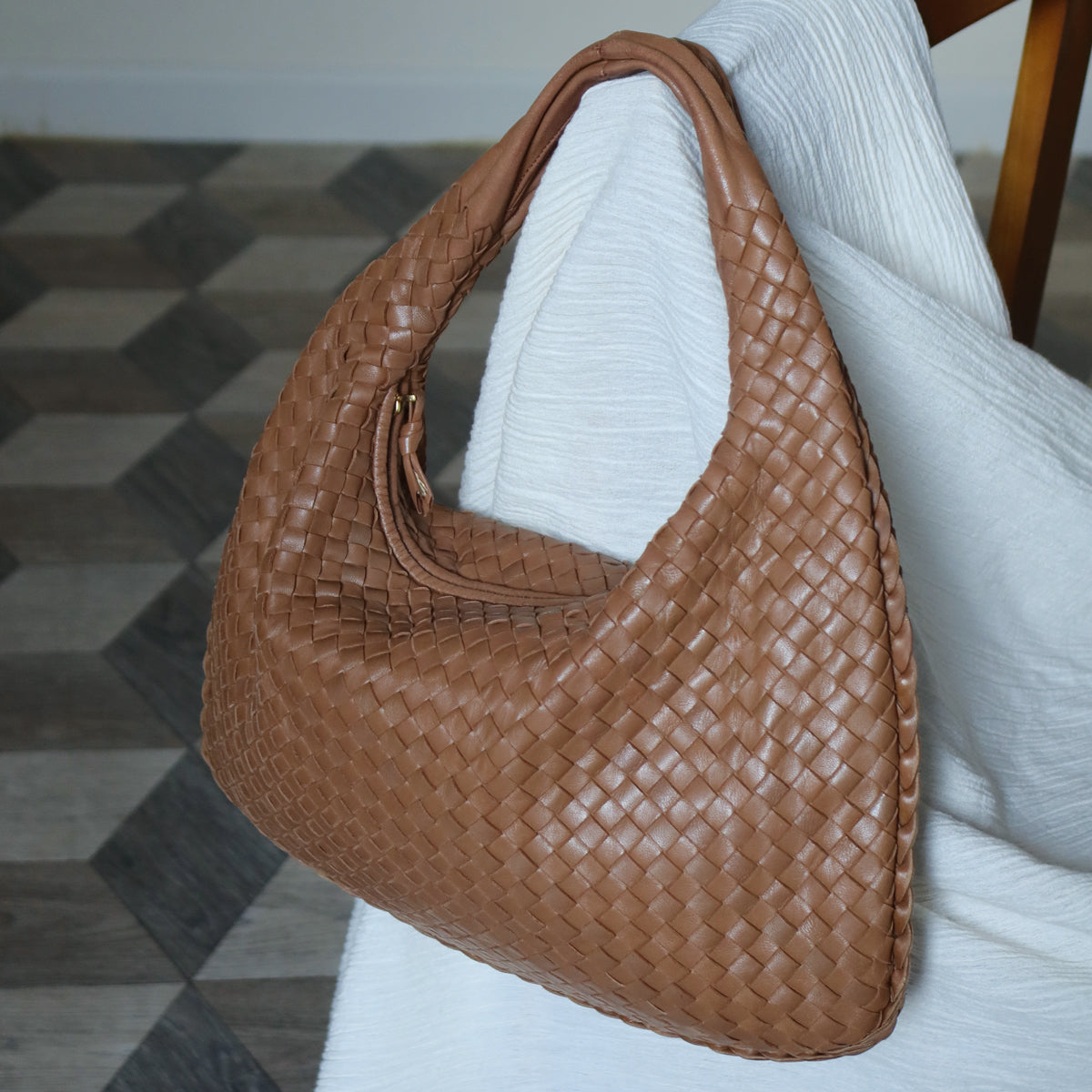 Bottega Veneta Vintage Caramel Brown Intrecciato Veneta Hobo Shoulder Bag