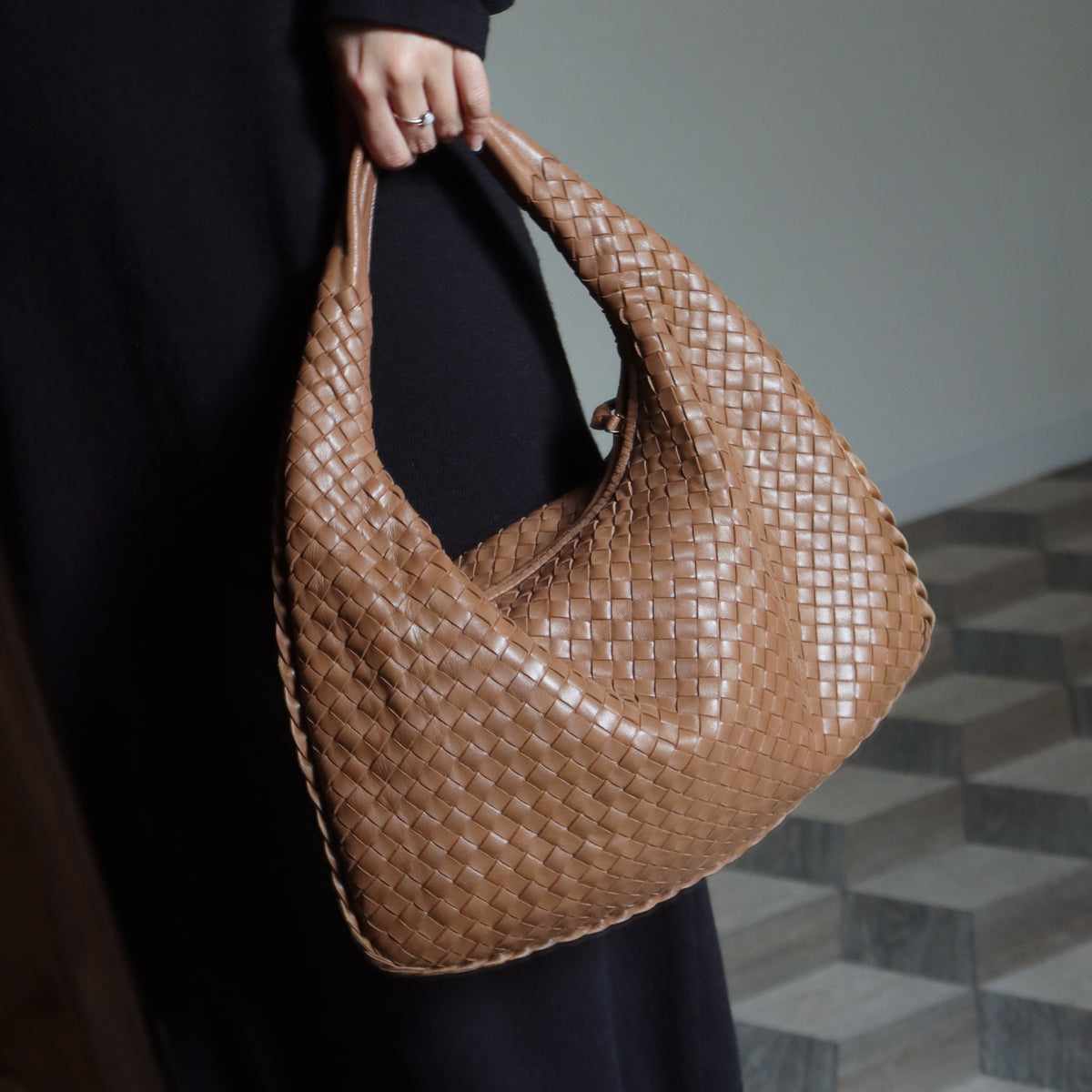 Bottega Veneta Vintage Caramel Brown Intrecciato Veneta Hobo Shoulder Bag