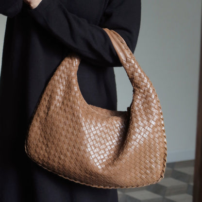 Bottega Veneta Vintage Caramel Brown Intrecciato Veneta Hobo Shoulder Bag