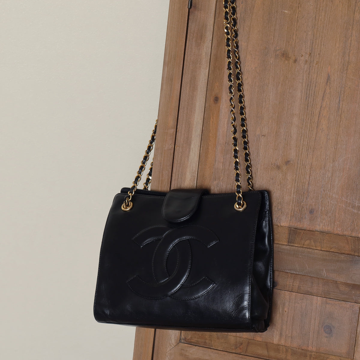 Chanel Vintage Black Lambskin Leather Coco mark Double Chain Shoulder Bag