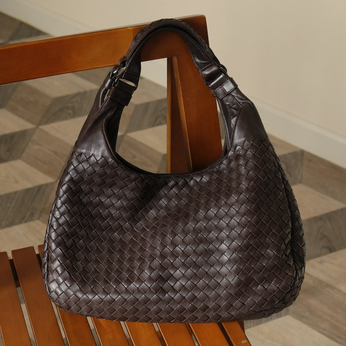 Bottega Veneta Vintage Dark Brown Medium Intrecciato Hobo Tote Bag