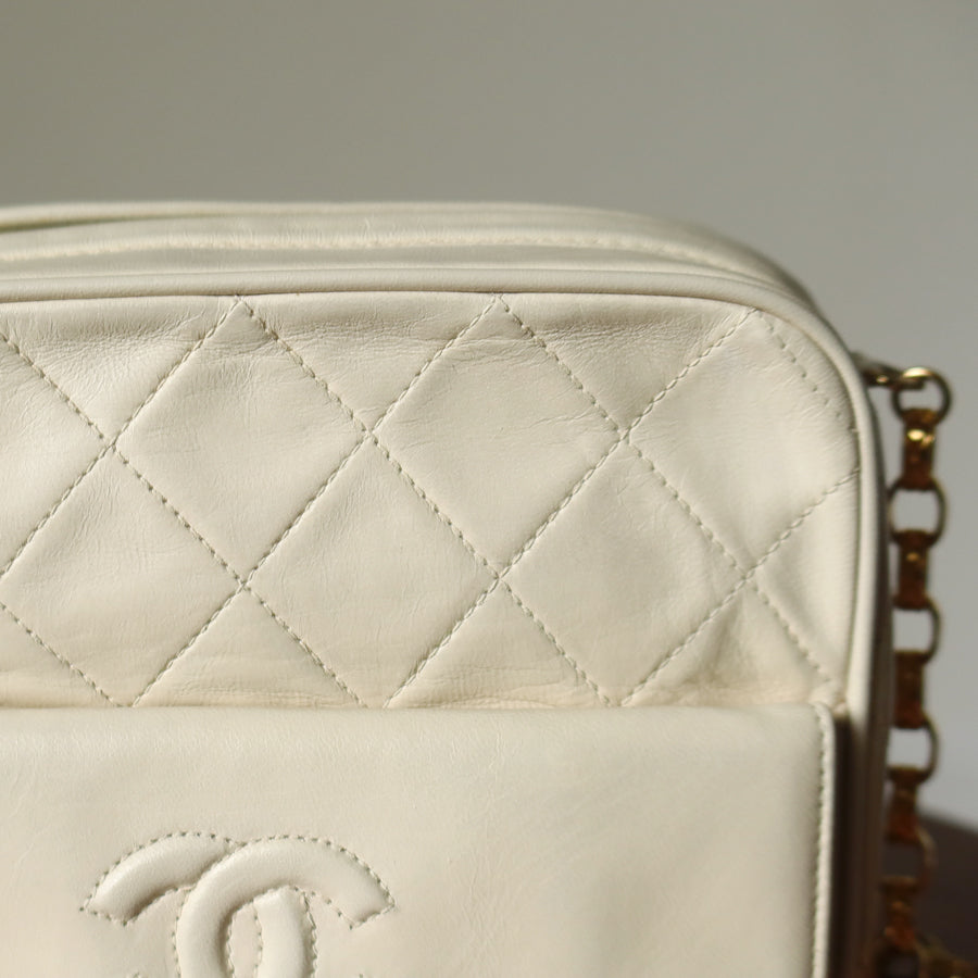 Chanel Vintage Matelasse Quilted Coco mark Cream Ivory Tassel Camera Bag