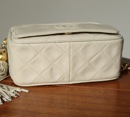 Chanel Vintage Matelasse Quilted Coco mark Cream Ivory Tassel Camera Bag