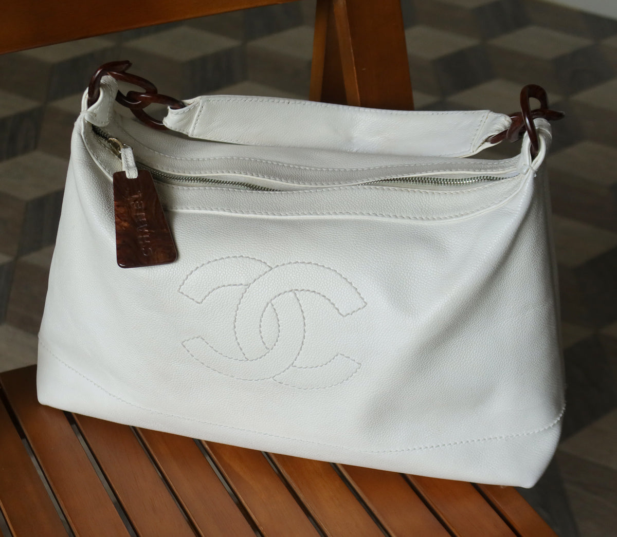 Chanel Vintage White Caviar Leather CC mark Hobo Shoulder Bag